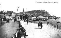 Parade-lifeboat-station.-1915.